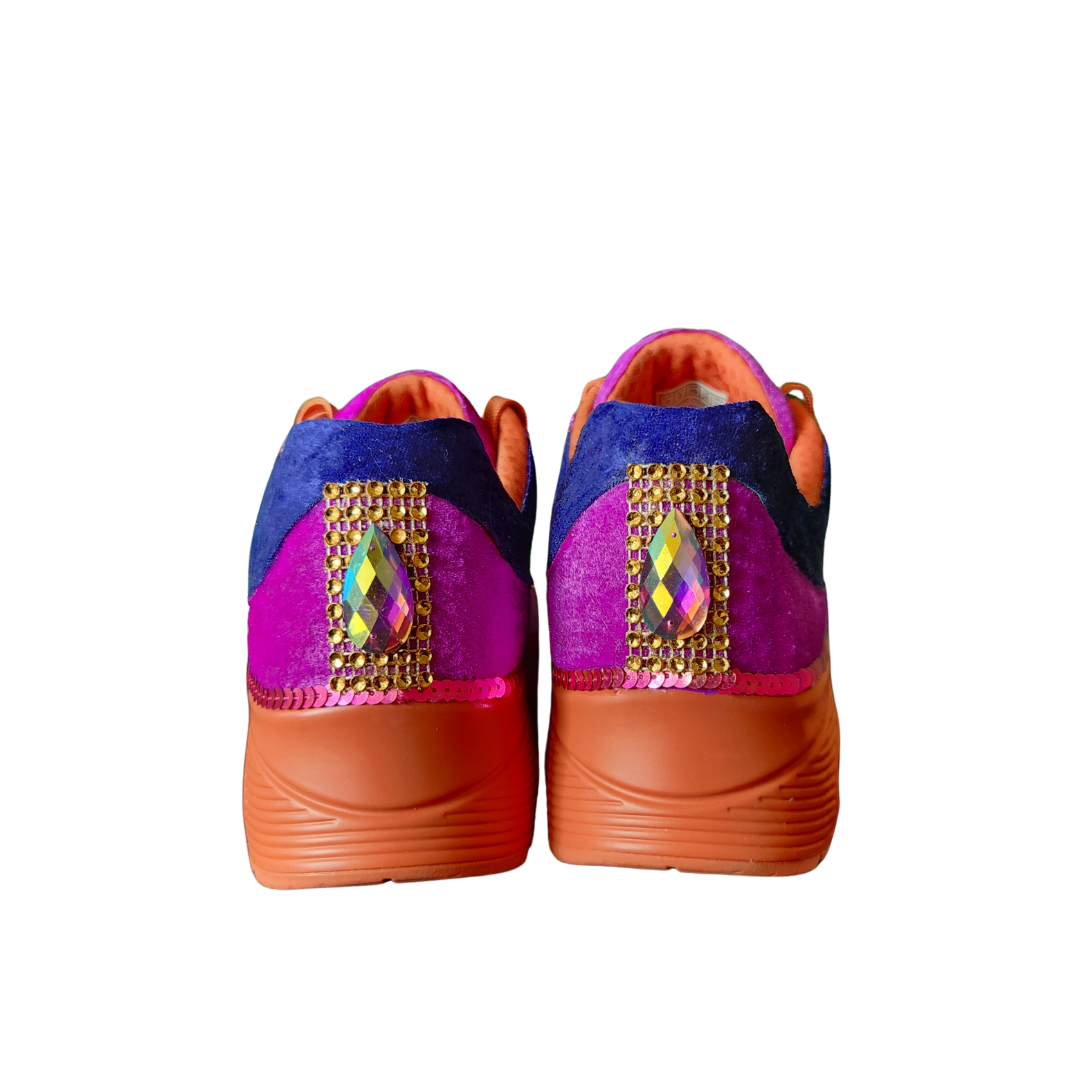 Vybe Sneakers